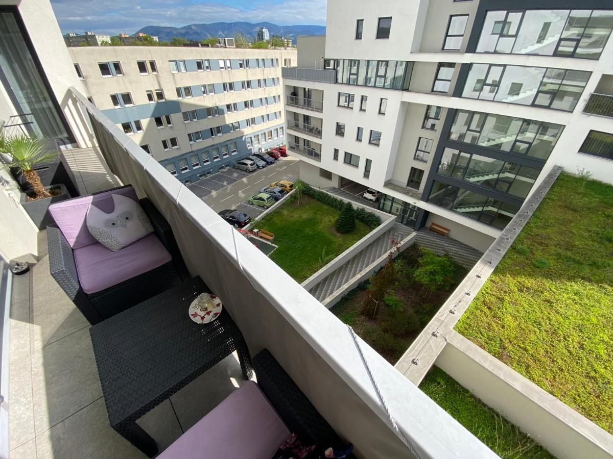 Apartment Mala Praha & Parking In The Garage Žilina Extérieur photo